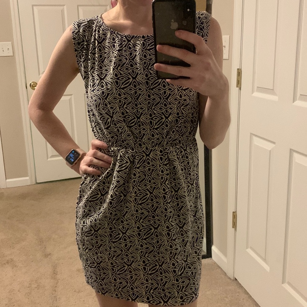 Loft. Beautiful patterned dress
